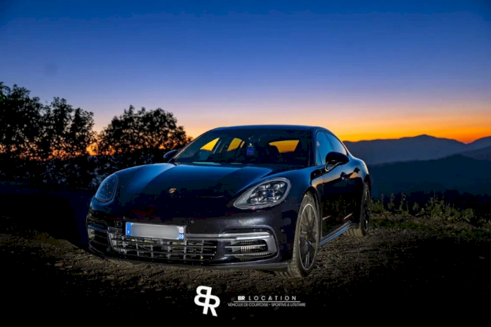 Porsche Panamera 4E Hybrid